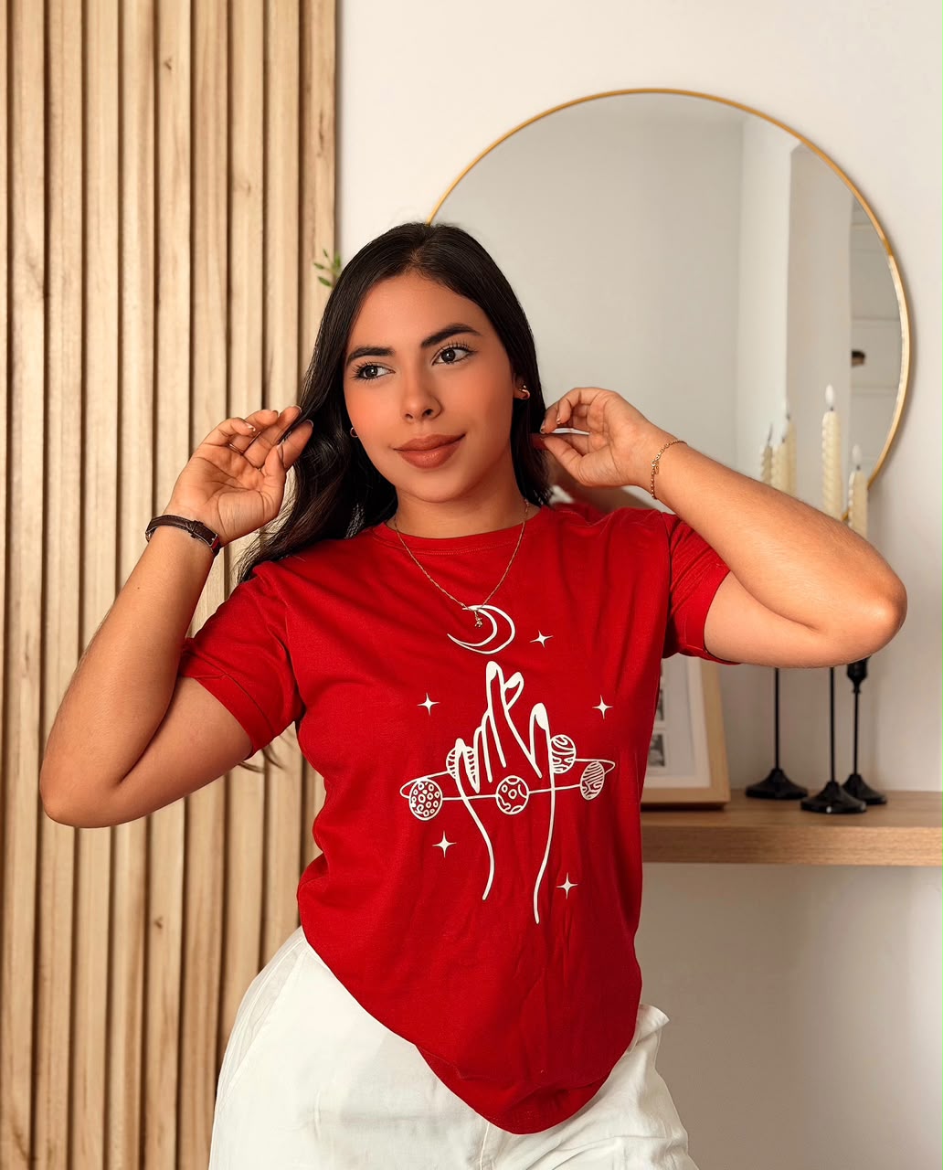 Camiseta regular fit - Mano Celestial