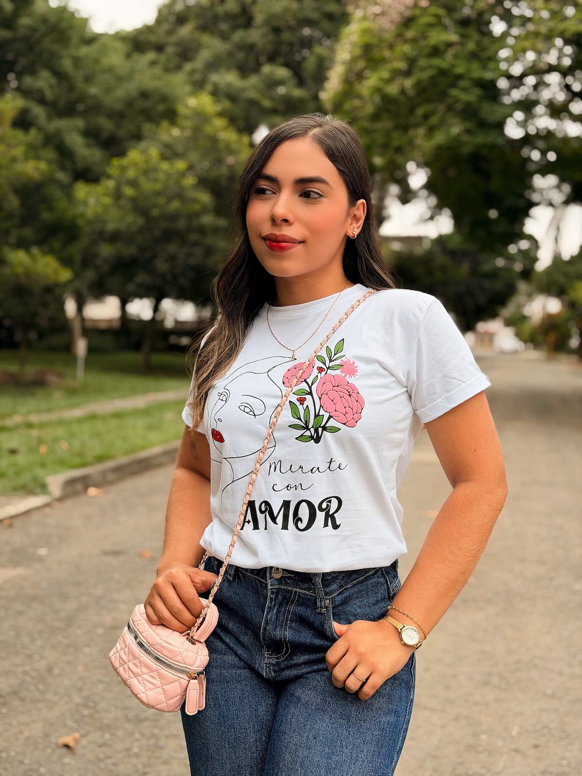 Camiseta Regular Fit - Mírate con Amor