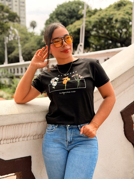 Camiseta regular fit - Floreciendo