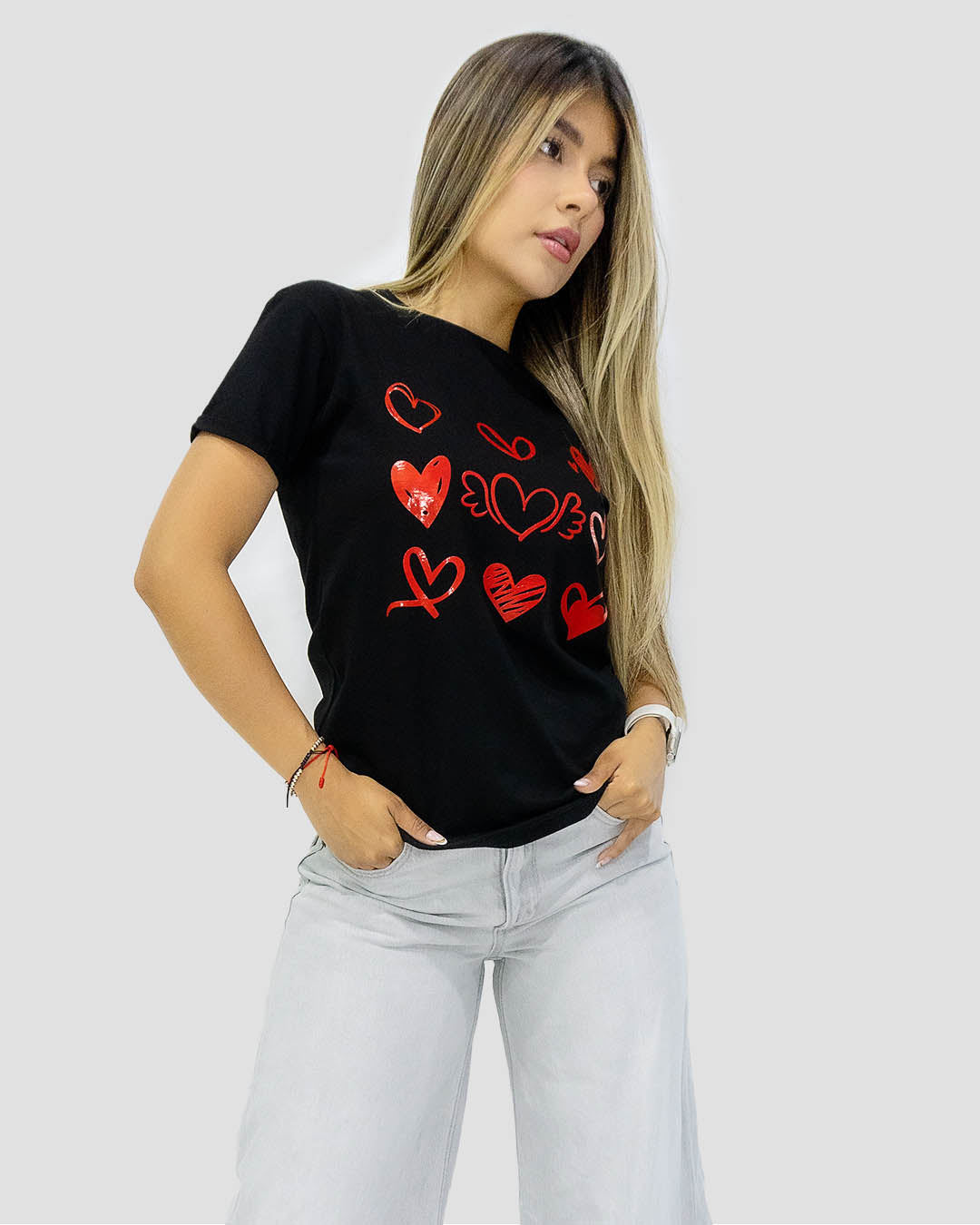 Camiseta RegularFit Corazones Rojos - Mozzaar Camiseta RegularFit Corazones Rojos