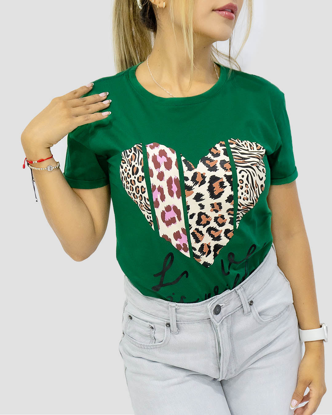 Camiseta RegularFit Corazón AnimalPrint - Mozzaar Camiseta RegularFit Corazón AnimalPrint