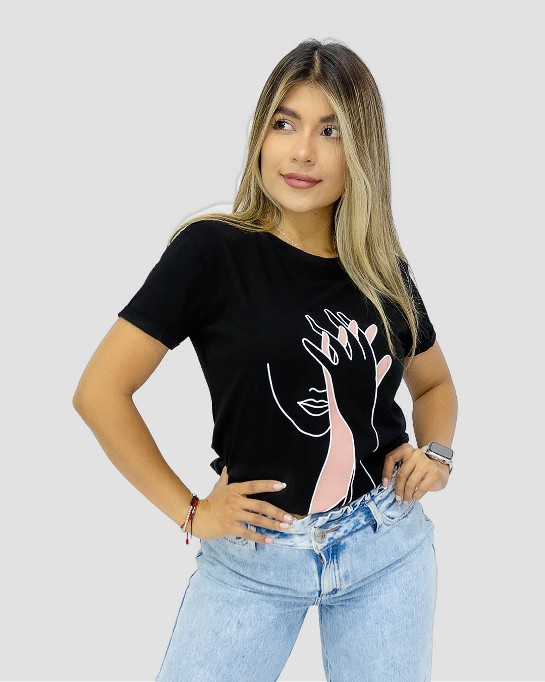 Camiseta RegularFit Manos - Mozzaar Camiseta RegularFit Manos