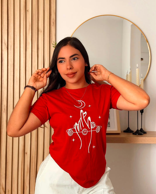 Camiseta regular fit - Mano Celestial