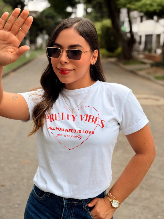 Camiseta Regular Fit - Pretty Vibes